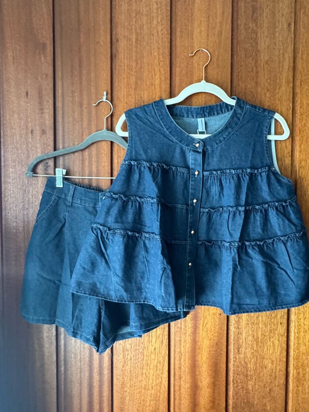 Women’s Denim Tiered Top & Shorts Set – Size Small